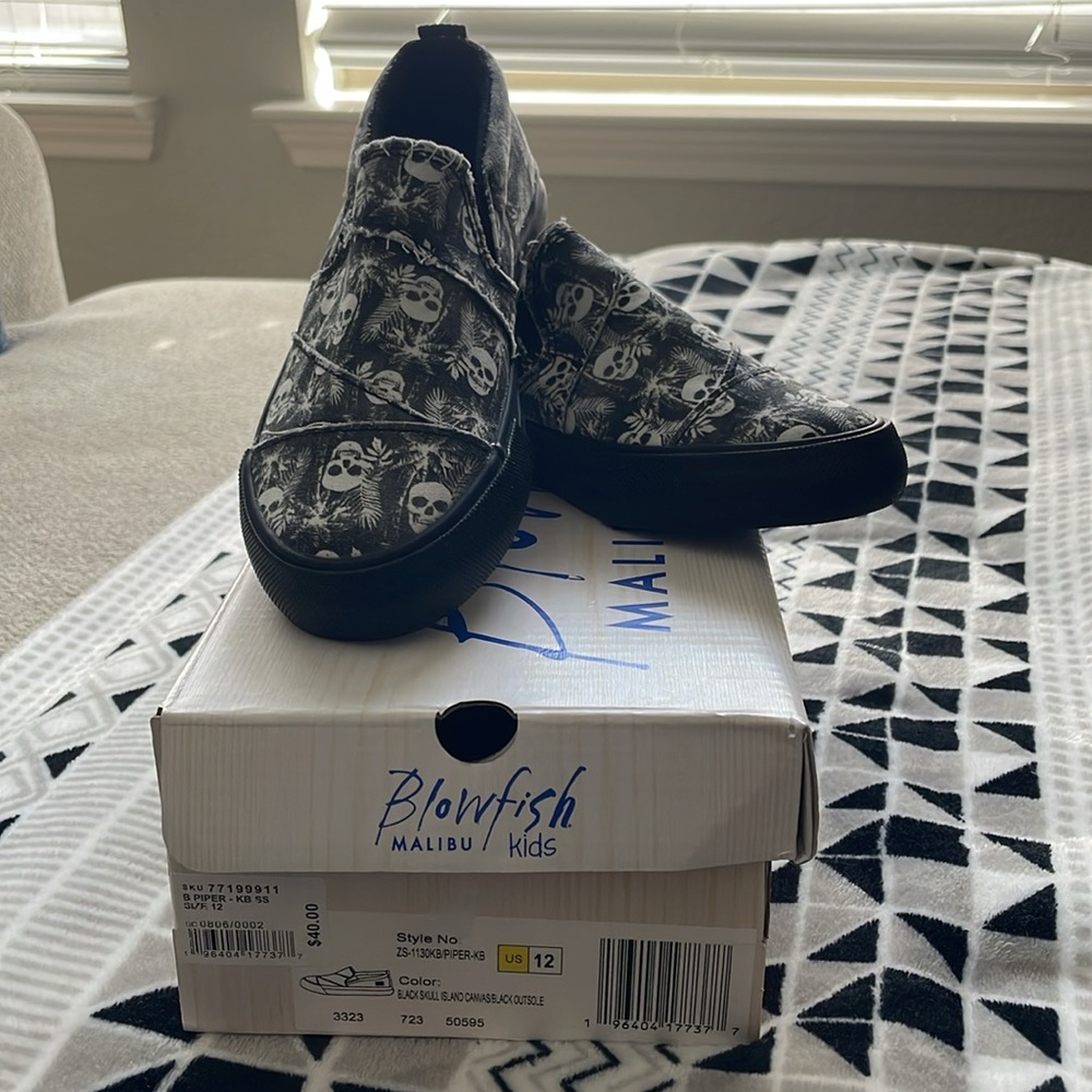 NWT Blowfish Malibu Kids Skull Slip Ons